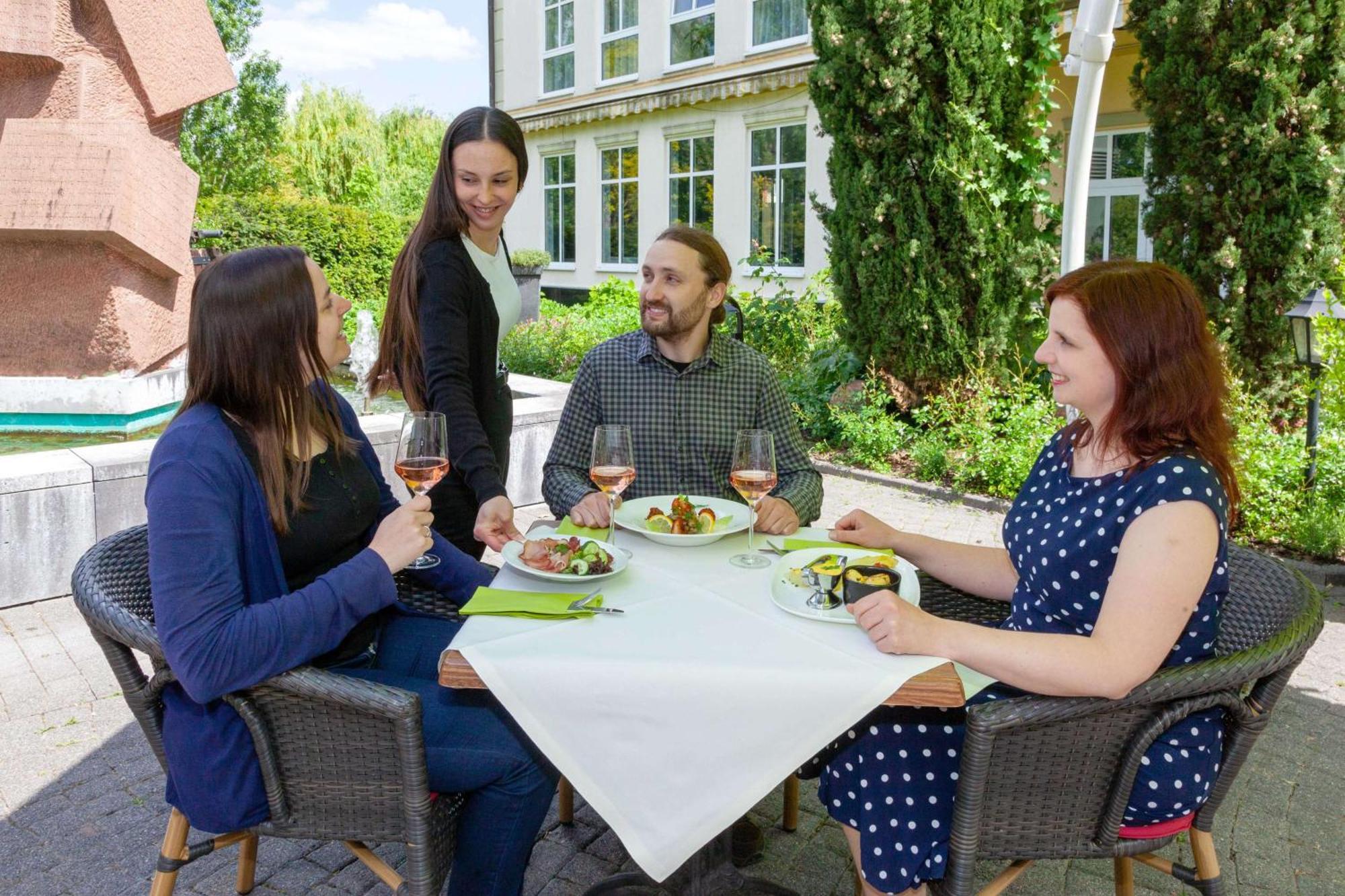Best Western Wein- Und Parkhotel Nierstein Ngoại thất bức ảnh