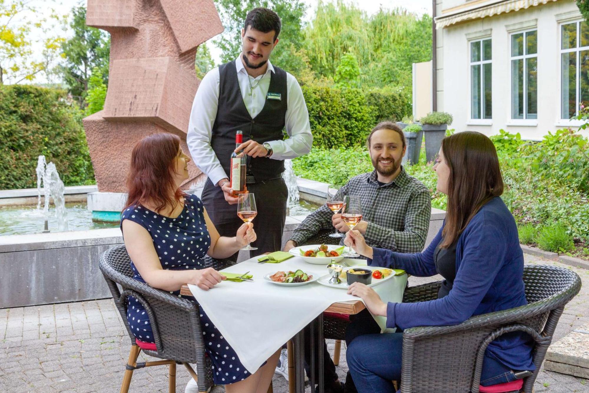 Best Western Wein- Und Parkhotel Nierstein Ngoại thất bức ảnh