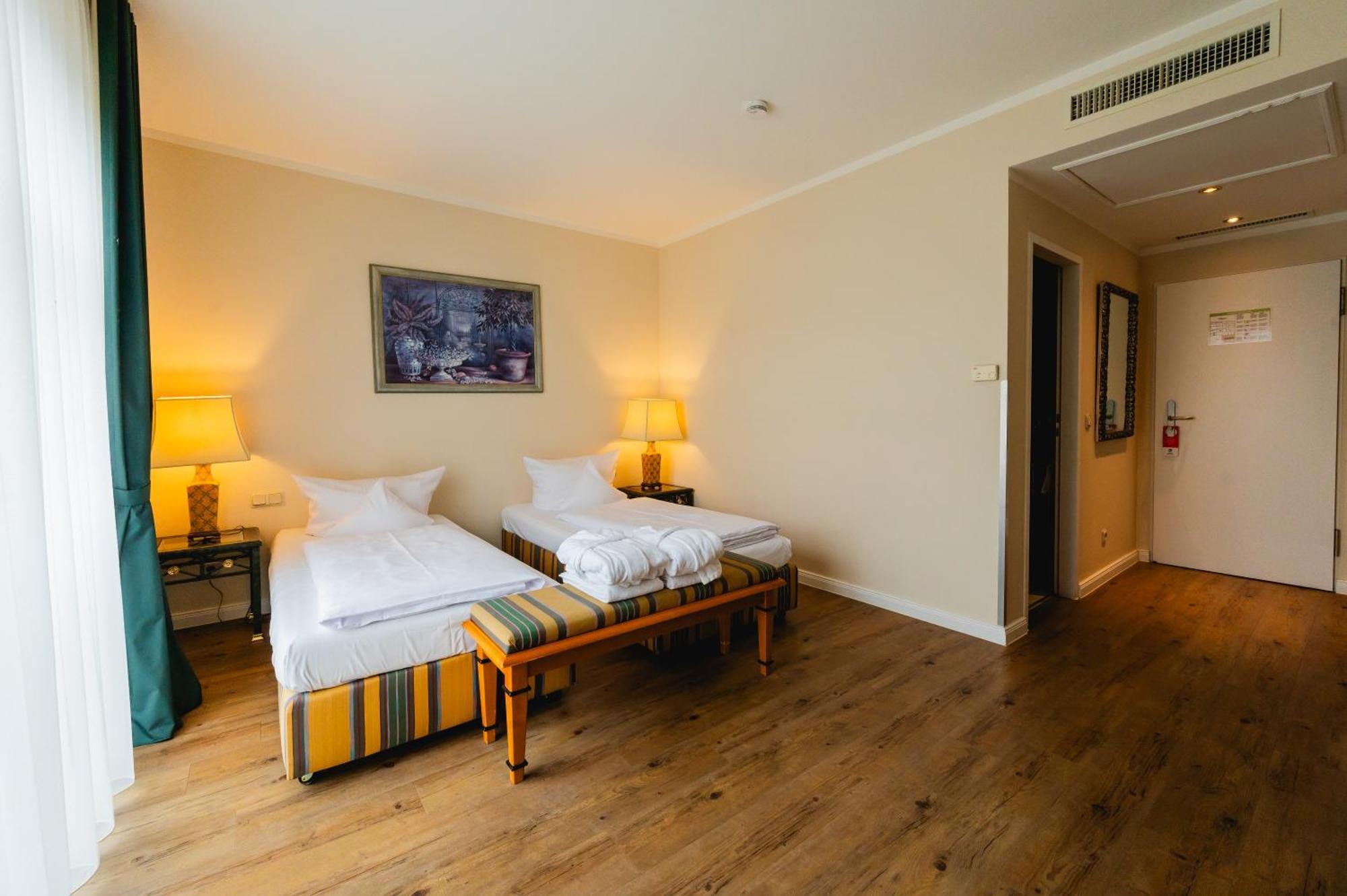 Best Western Wein- Und Parkhotel Nierstein Ngoại thất bức ảnh