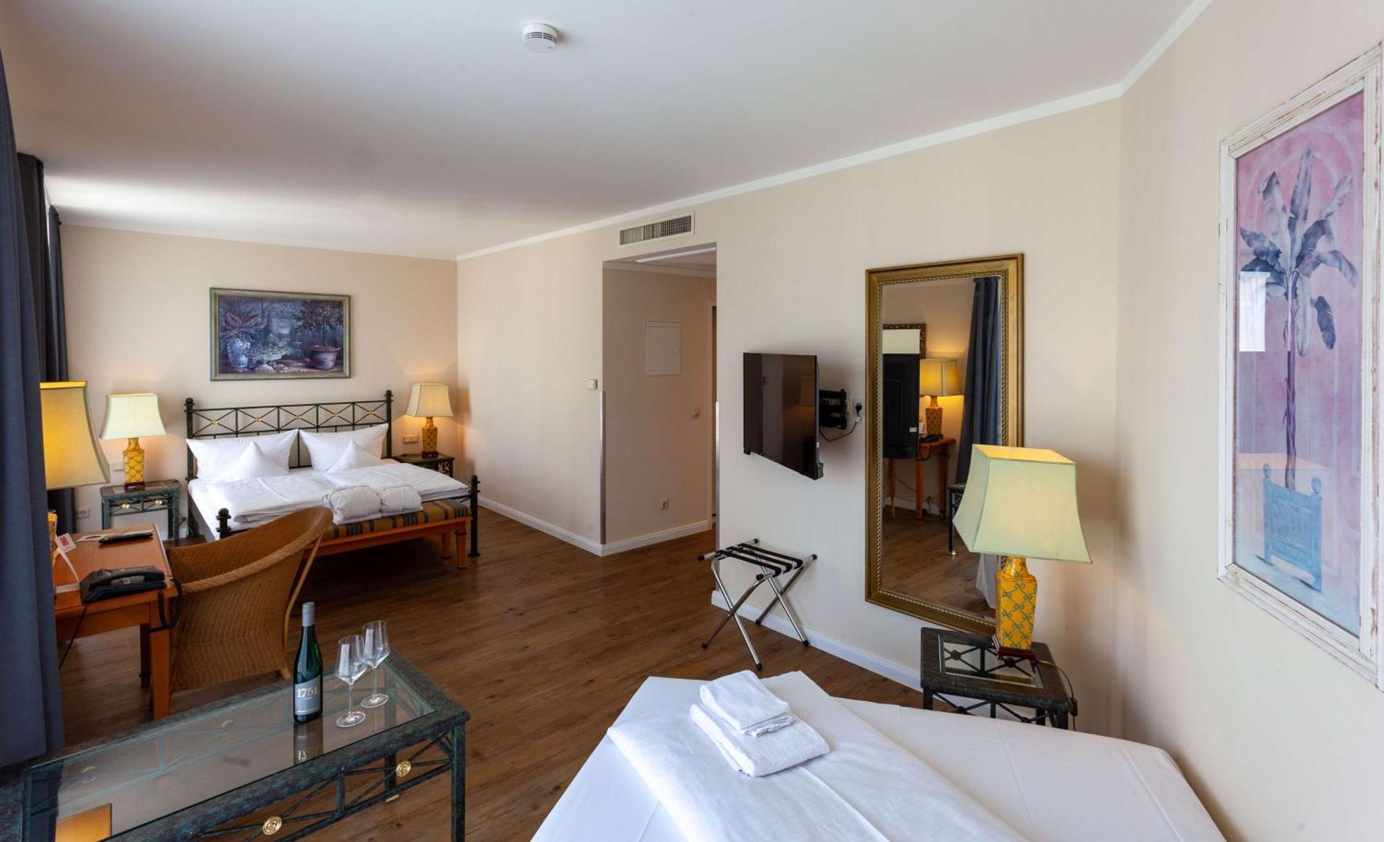 Best Western Wein- Und Parkhotel Nierstein Ngoại thất bức ảnh